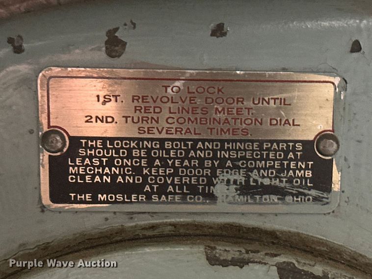 image for item DV0869 Mosler  safe