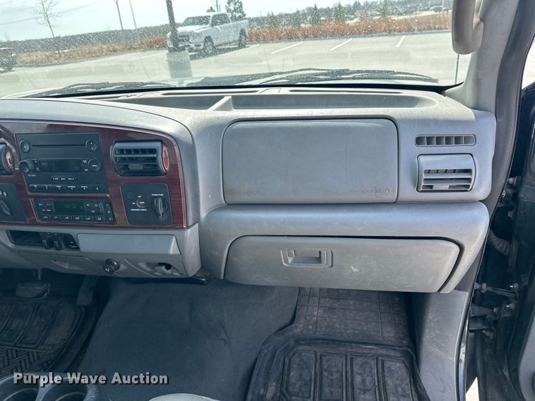 image for item DV0870 2007 Ford F250 Super Duty Ext. Cab pickup truck