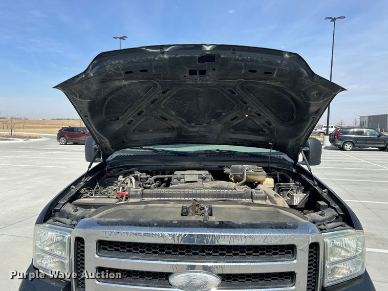 image for item DV0870 2007 Ford F250 Super Duty Ext. Cab pickup truck