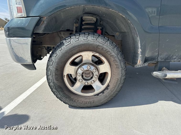 image for item DV0870 2007 Ford F250 Super Duty Ext. Cab pickup truck