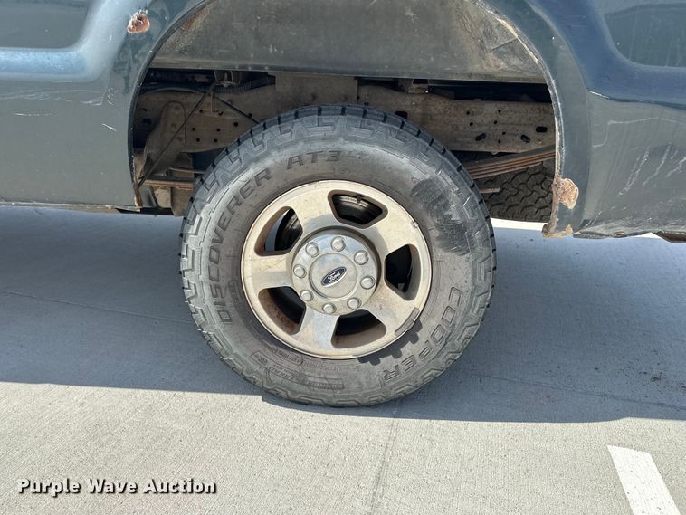 image for item DV0870 2007 Ford F250 Super Duty Ext. Cab pickup truck