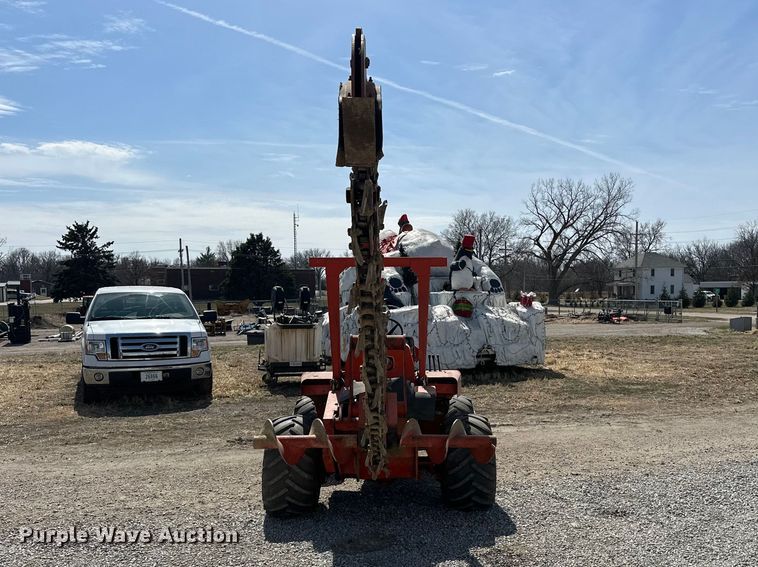 image for item DV0871 1978 Ditch Witch R40 trencher