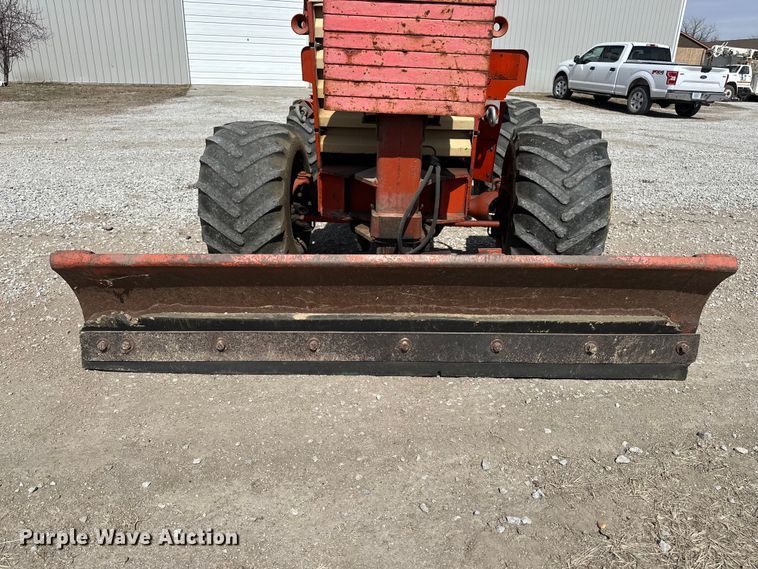 image for item DV0871 1978 Ditch Witch R40 trencher