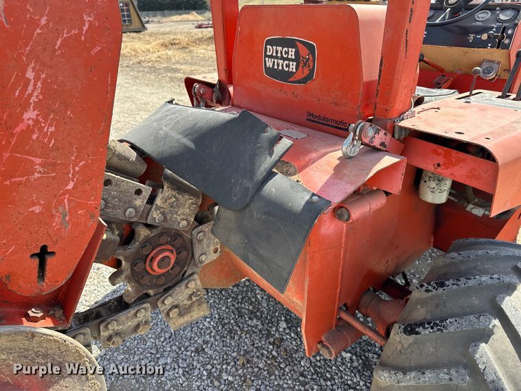 image for item DV0871 1978 Ditch Witch R40 trencher