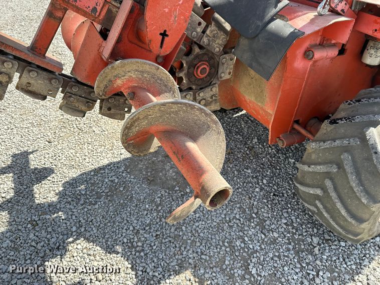 image for item DV0871 1978 Ditch Witch R40 trencher