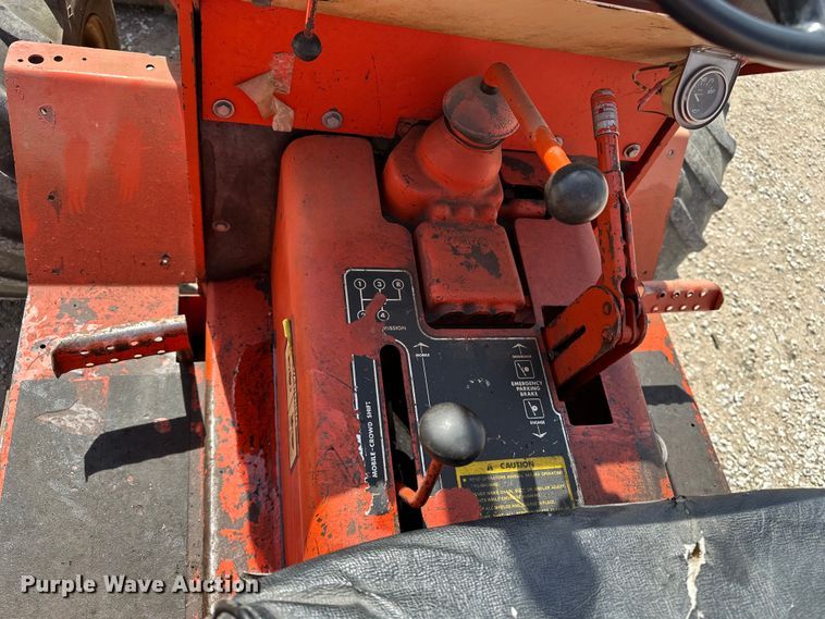 image for item DV0871 1978 Ditch Witch R40 trencher