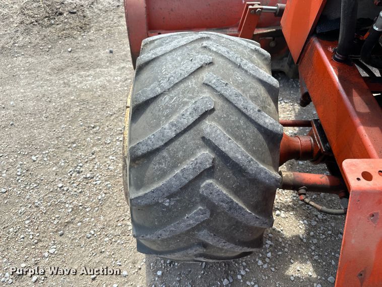 image for item DV0871 1978 Ditch Witch R40 trencher