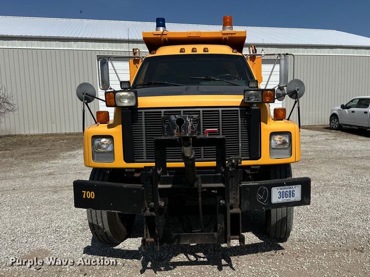 image for item DV0872 2000 GMC C8500 dump truck