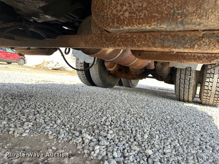 image for item DV0872 2000 GMC C8500 dump truck