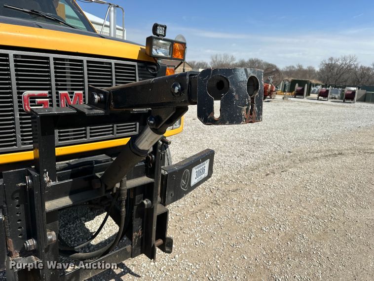 image for item DV0872 2000 GMC C8500 dump truck