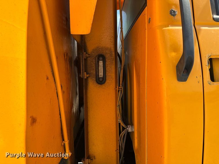 image for item DV0872 2000 GMC C8500 dump truck