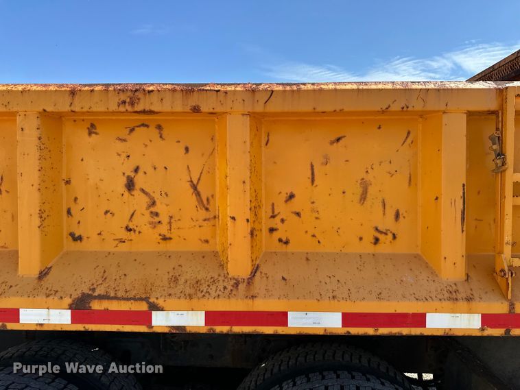 image for item DV0872 2000 GMC C8500 dump truck