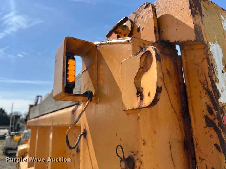 image for item DV0872 2000 GMC C8500 dump truck