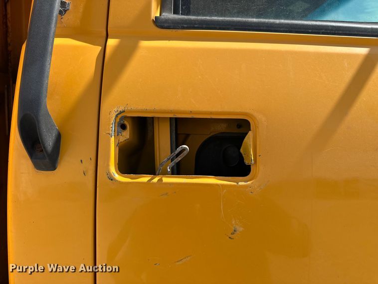 image for item DV0872 2000 GMC C8500 dump truck