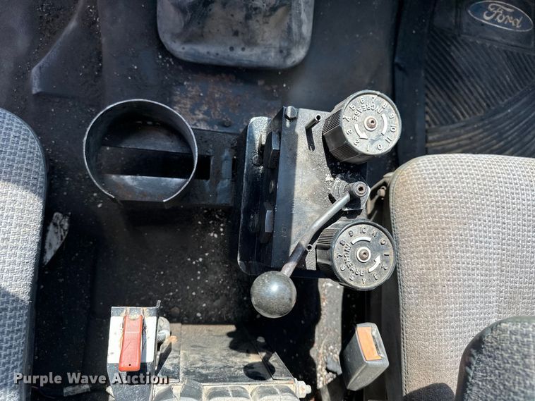 image for item DV0872 2000 GMC C8500 dump truck