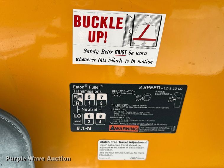 image for item DV0872 2000 GMC C8500 dump truck