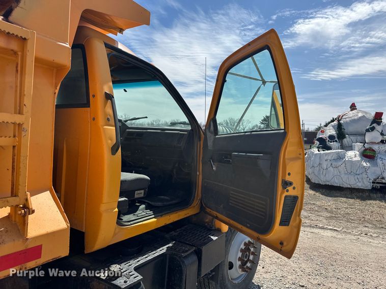 image for item DV0872 2000 GMC C8500 dump truck