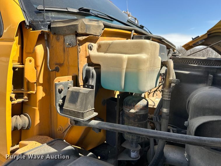 image for item DV0872 2000 GMC C8500 dump truck