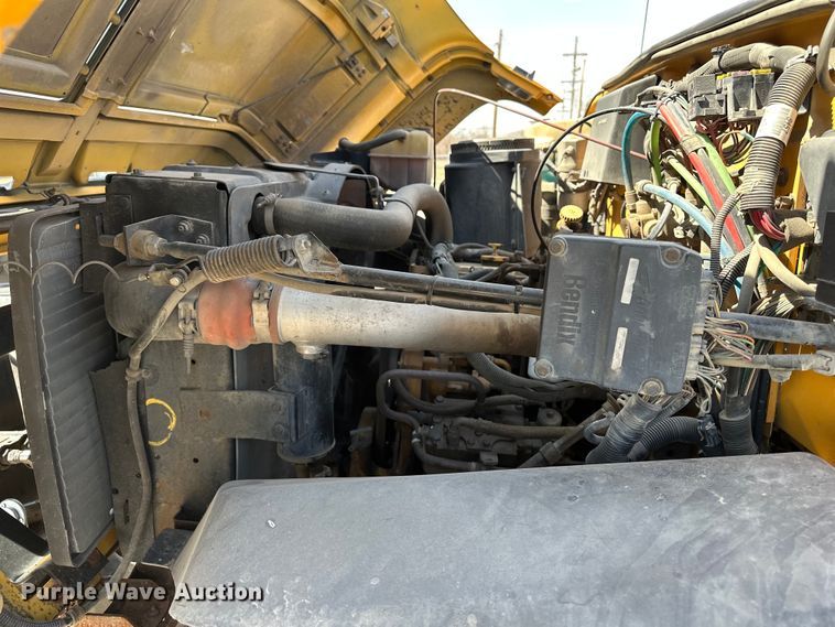 image for item DV0872 2000 GMC C8500 dump truck