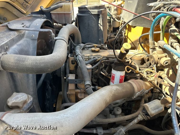 image for item DV0872 2000 GMC C8500 dump truck