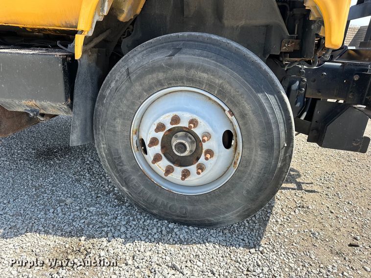 image for item DV0872 2000 GMC C8500 dump truck