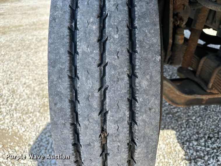 image for item DV0872 2000 GMC C8500 dump truck