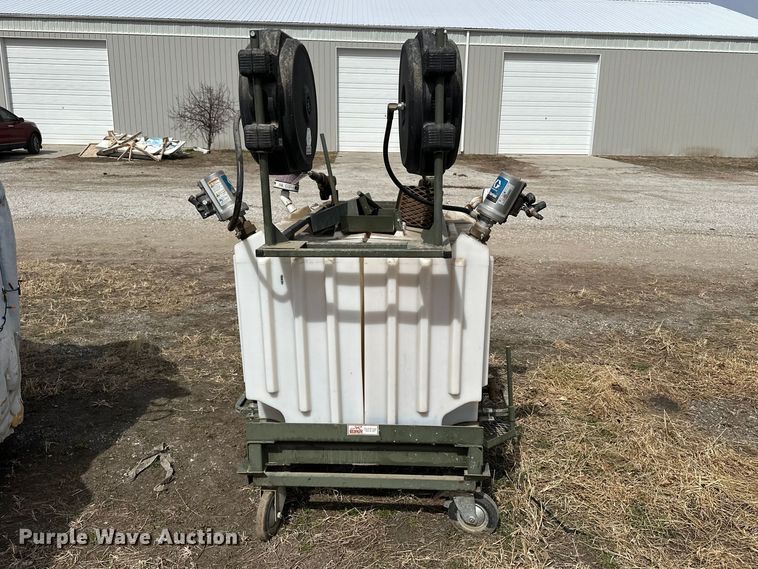 image for item DV0875 Twin Tankster mobile lubrication system