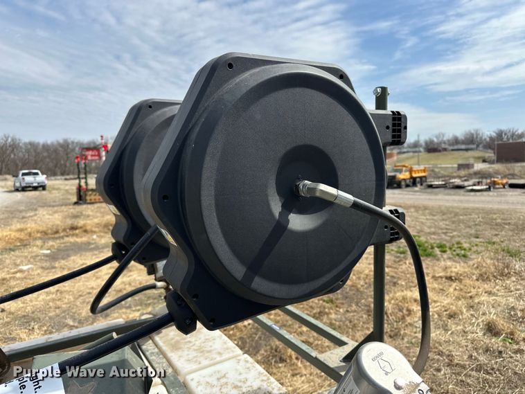 image for item DV0875 Twin Tankster mobile lubrication system