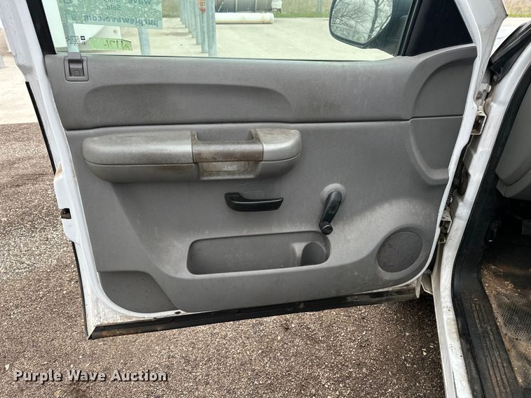 image for item DV0892 2008 Chevrolet Silverado 1500 pickup truck