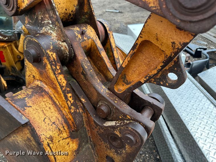 image for item DV0893 1998 Case 580L Series 2 backhoe