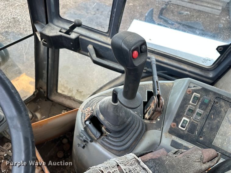 image for item DV0893 1998 Case 580L Series 2 backhoe