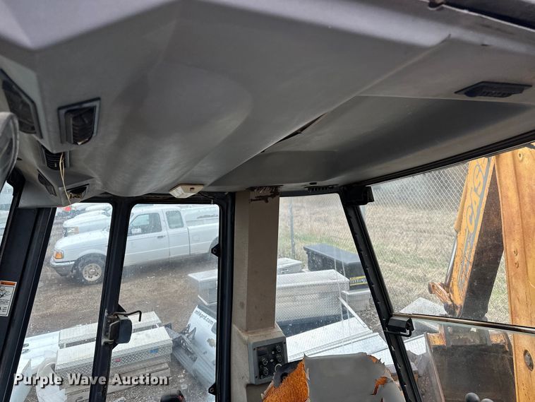 image for item DV0893 1998 Case 580L Series 2 backhoe