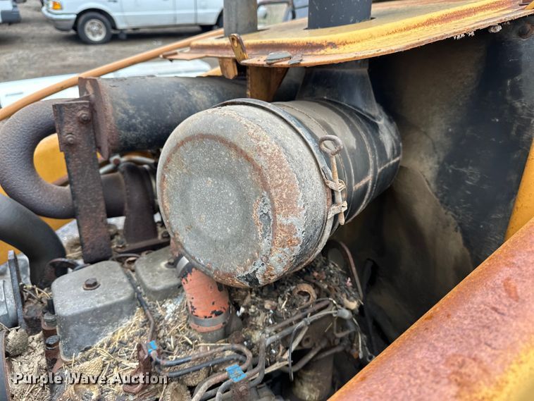 image for item DV0893 1998 Case 580L Series 2 backhoe