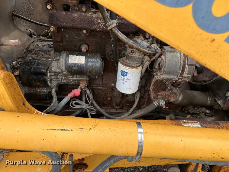 image for item DV0893 1998 Case 580L Series 2 backhoe