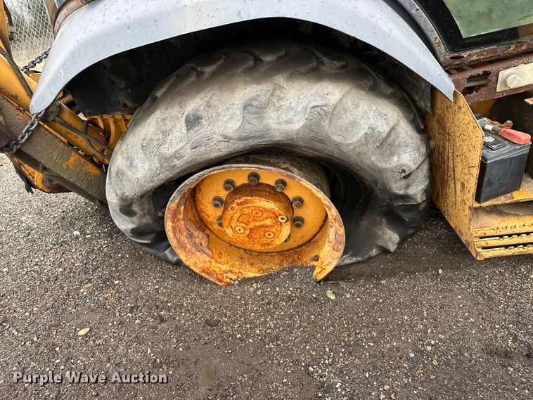 image for item DV0893 1998 Case 580L Series 2 backhoe