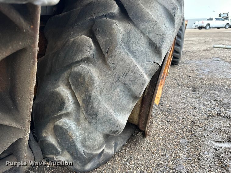 image for item DV0893 1998 Case 580L Series 2 backhoe