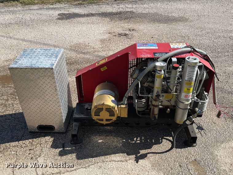 image for item DX5960 Max Air 55 air compressor