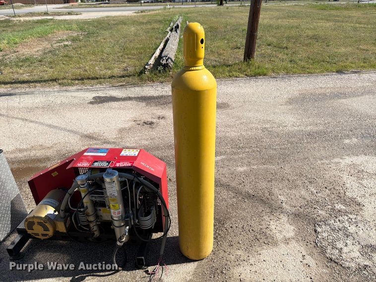 image for item DX5960 Max Air 55 air compressor