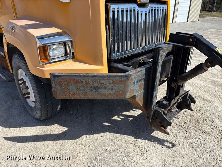 image for item DY0406 2014 Western Star 4700 SB dump truck