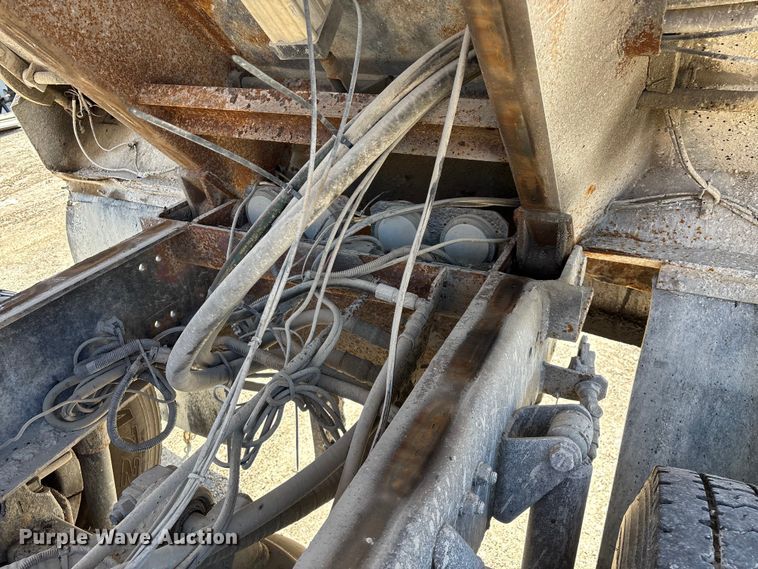 image for item DY0406 2014 Western Star 4700 SB dump truck