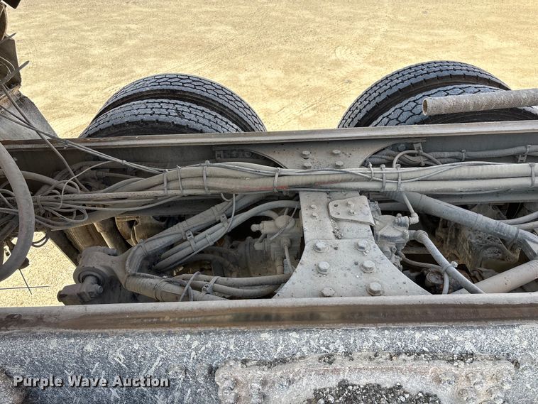 image for item DY0406 2014 Western Star 4700 SB dump truck