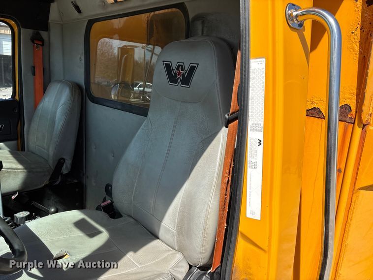 image for item DY0406 2014 Western Star 4700 SB dump truck