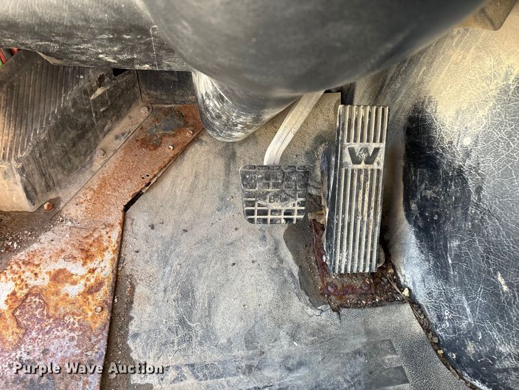 image for item DY0406 2014 Western Star 4700 SB dump truck