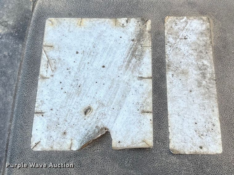 image for item DY0406 2014 Western Star 4700 SB dump truck