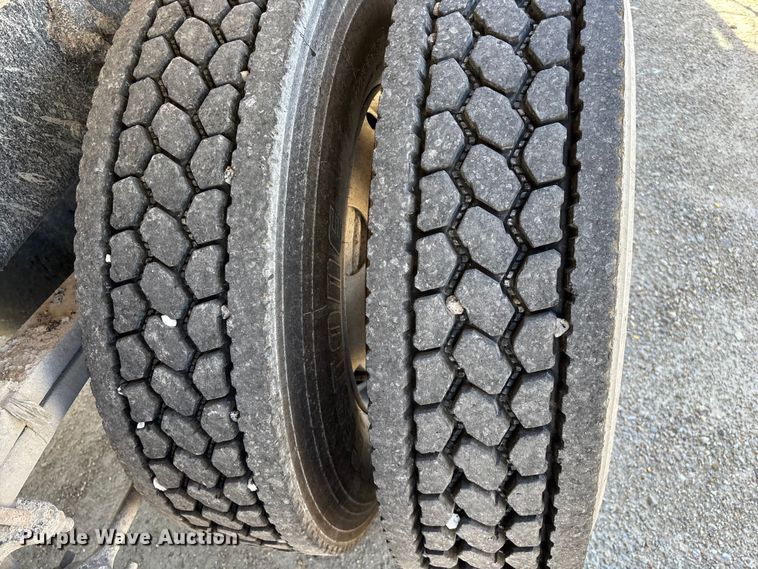 image for item DY0406 2014 Western Star 4700 SB dump truck