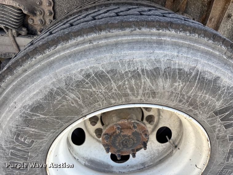 image for item DY0406 2014 Western Star 4700 SB dump truck