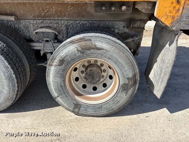 image for item DY0406 2014 Western Star 4700 SB dump truck