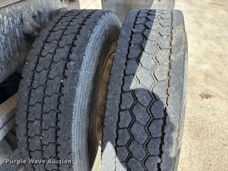 image for item DY0406 2014 Western Star 4700 SB dump truck