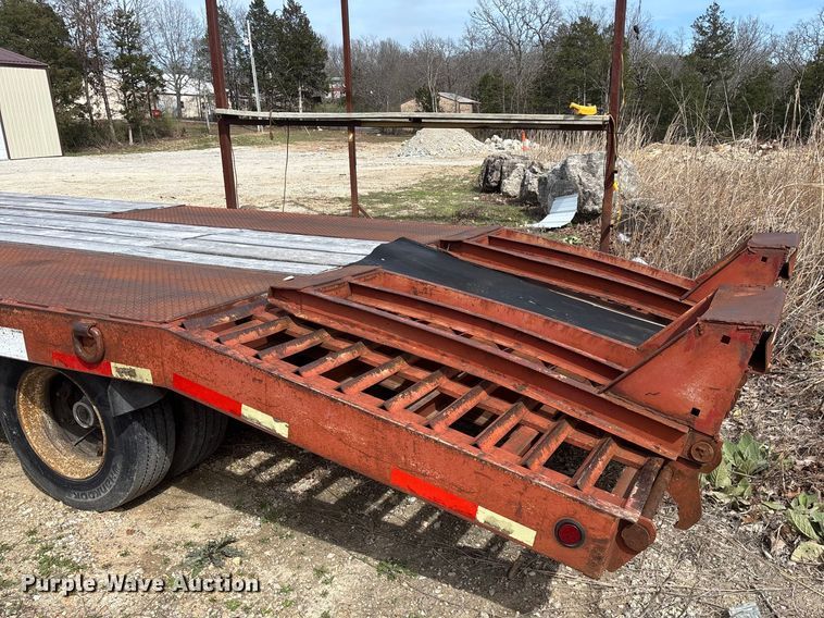 image for item DY0411 1995 Talbert equipment trailer