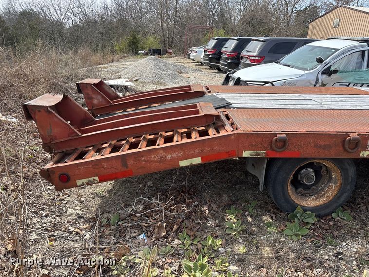 image for item DY0411 1995 Talbert equipment trailer